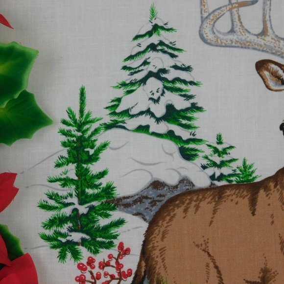 Embroidery Hoop Art Wall Hanging Deer Winter Tree Berries Snow Red Oval Flowers - Picture 4 of 7